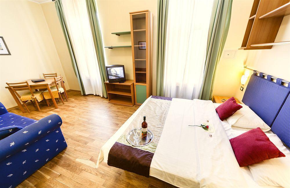 Central Hotel Tiepolo Prága Kültér fotó