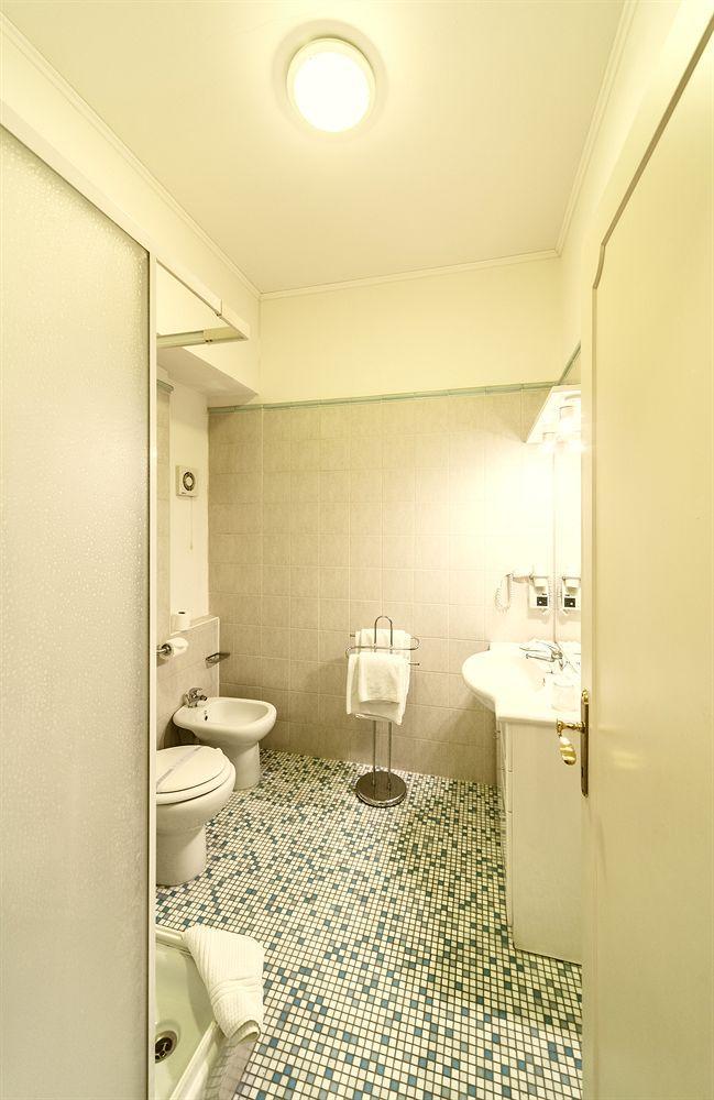 Central Hotel Tiepolo Prága Kültér fotó
