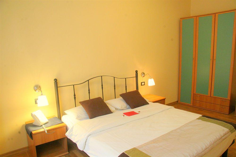 Central Hotel Tiepolo Prága Kültér fotó
