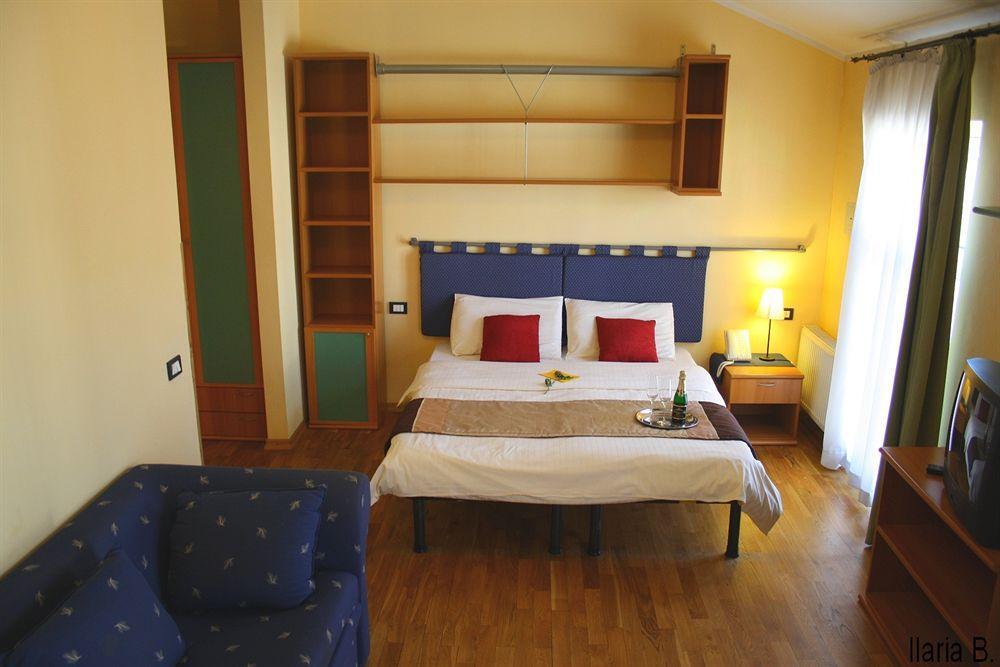 Central Hotel Tiepolo Prága Kültér fotó